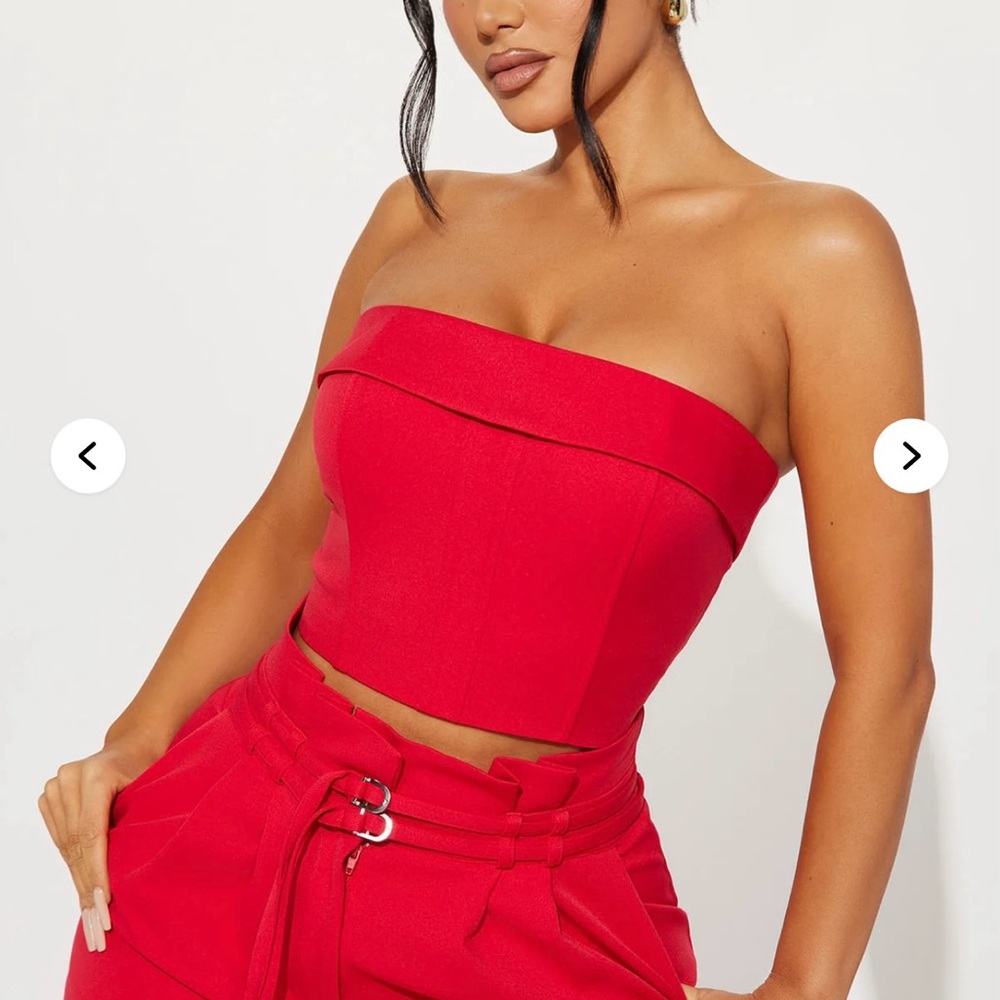 Red Strapless Set - Picture 2 of 10